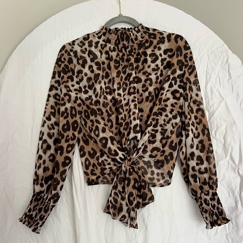 AKIRA Front Tie Leopard Shirt